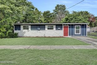 1714 Brookview Dr S - Photo 1 of 1