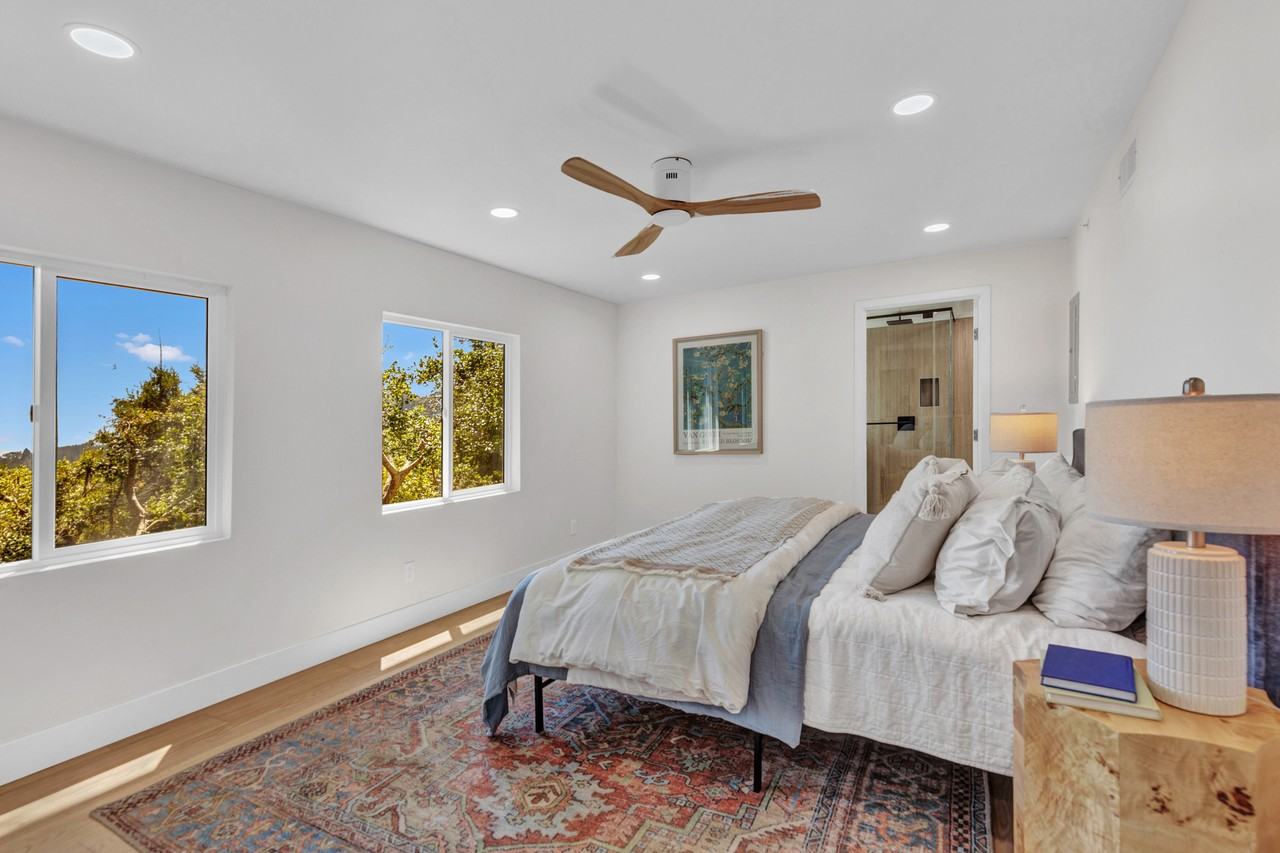 421 Rose Avenue - Photo 3 of 25