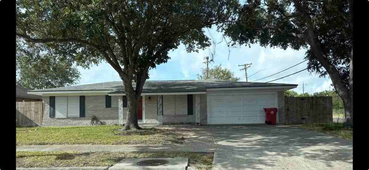 100 Jewitt Dr - Photo 3 of 3