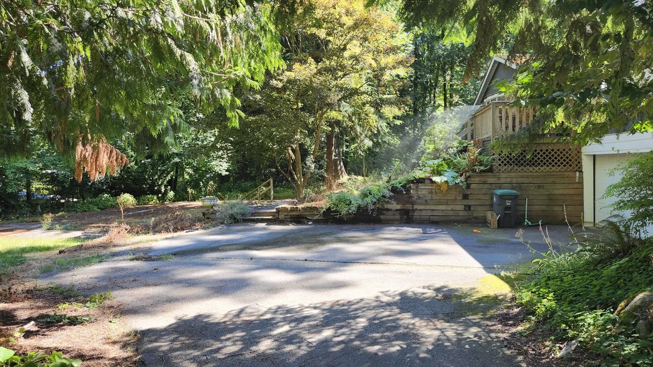 13456 Crescent Road - Photo 5 of 15