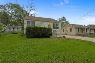 4437 N Jackson Ave - Photo 1 of 1