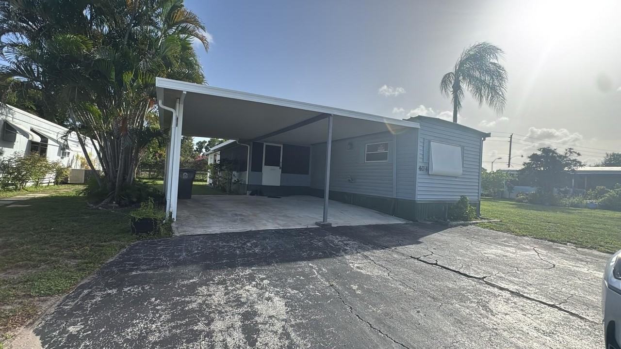 4046 67th Lane North #780