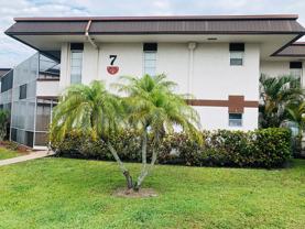 7 Greenway Vlg N #206 - Photo 1 of 1