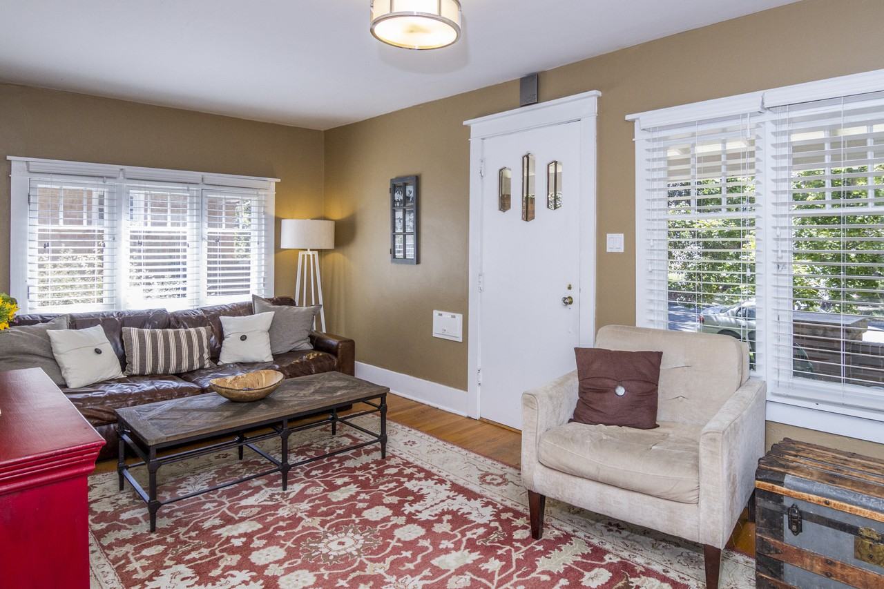 1590 Garfield St - Photo 3 of 22