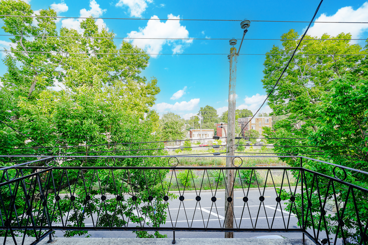 8701 Avenue Souligny #4 - Photo 2 of 16