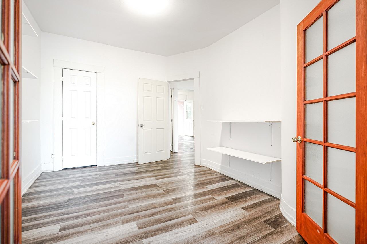 8701 Avenue Souligny #4 - Photo 6 of 16