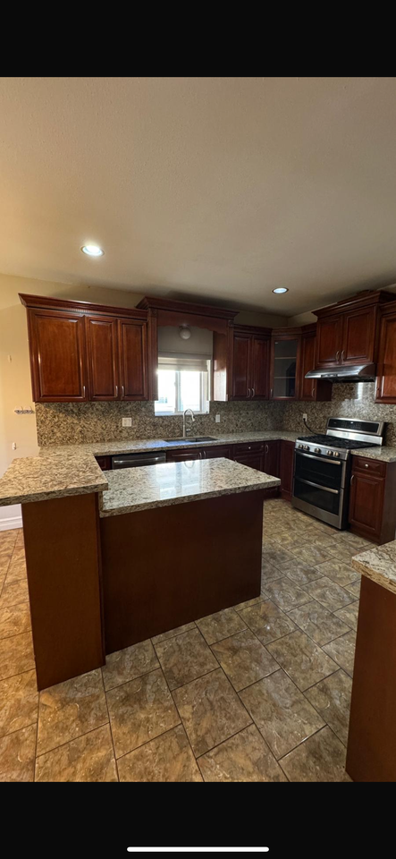 13347 60 Avenue - Photo 2 of 14