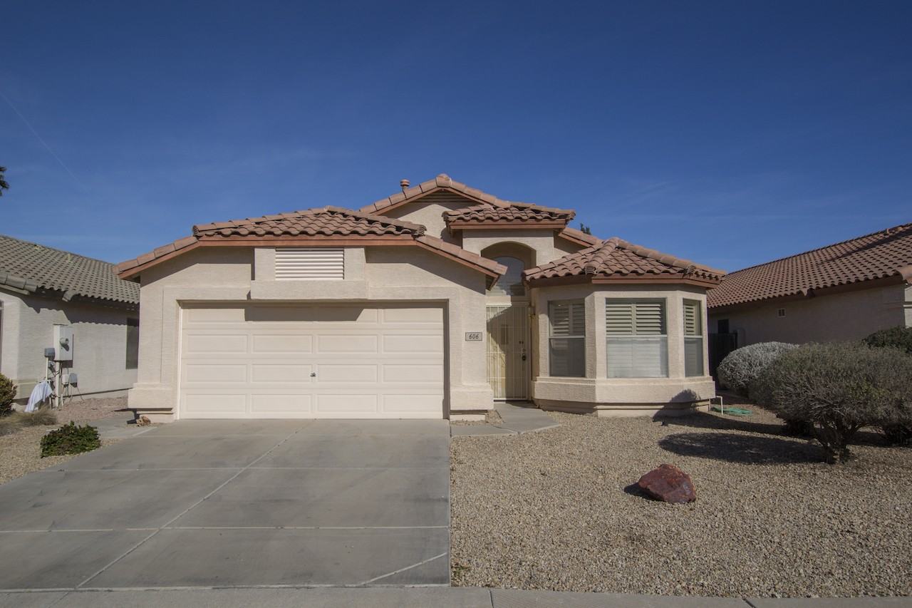 606 E Cathy Dr - Photo 2 of 17