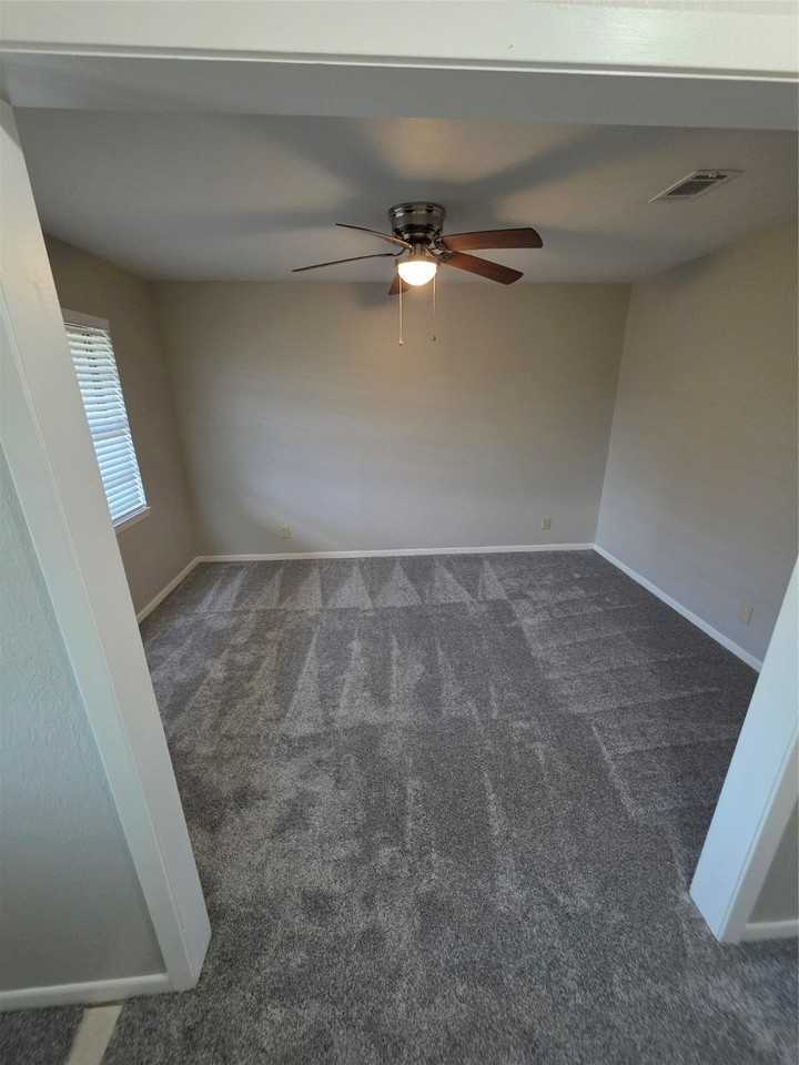 2321 27th Ave N - Photo 2 of 10