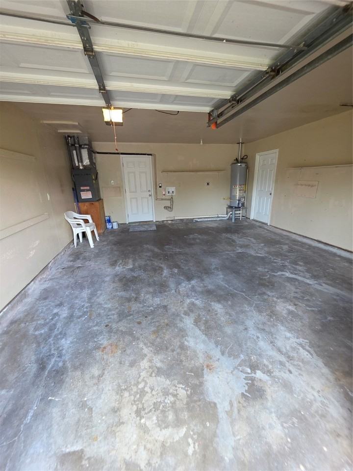 2321 27th Ave N - Photo 4 of 10