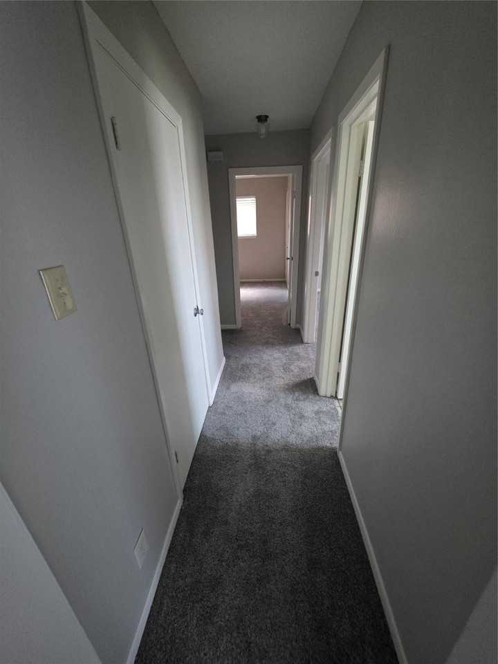 2321 27th Ave N - Photo 5 of 10