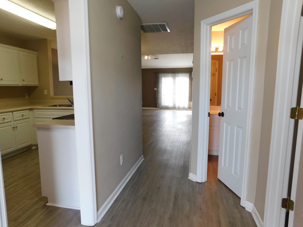 135 Photinia Dr - Photo 2 of 21