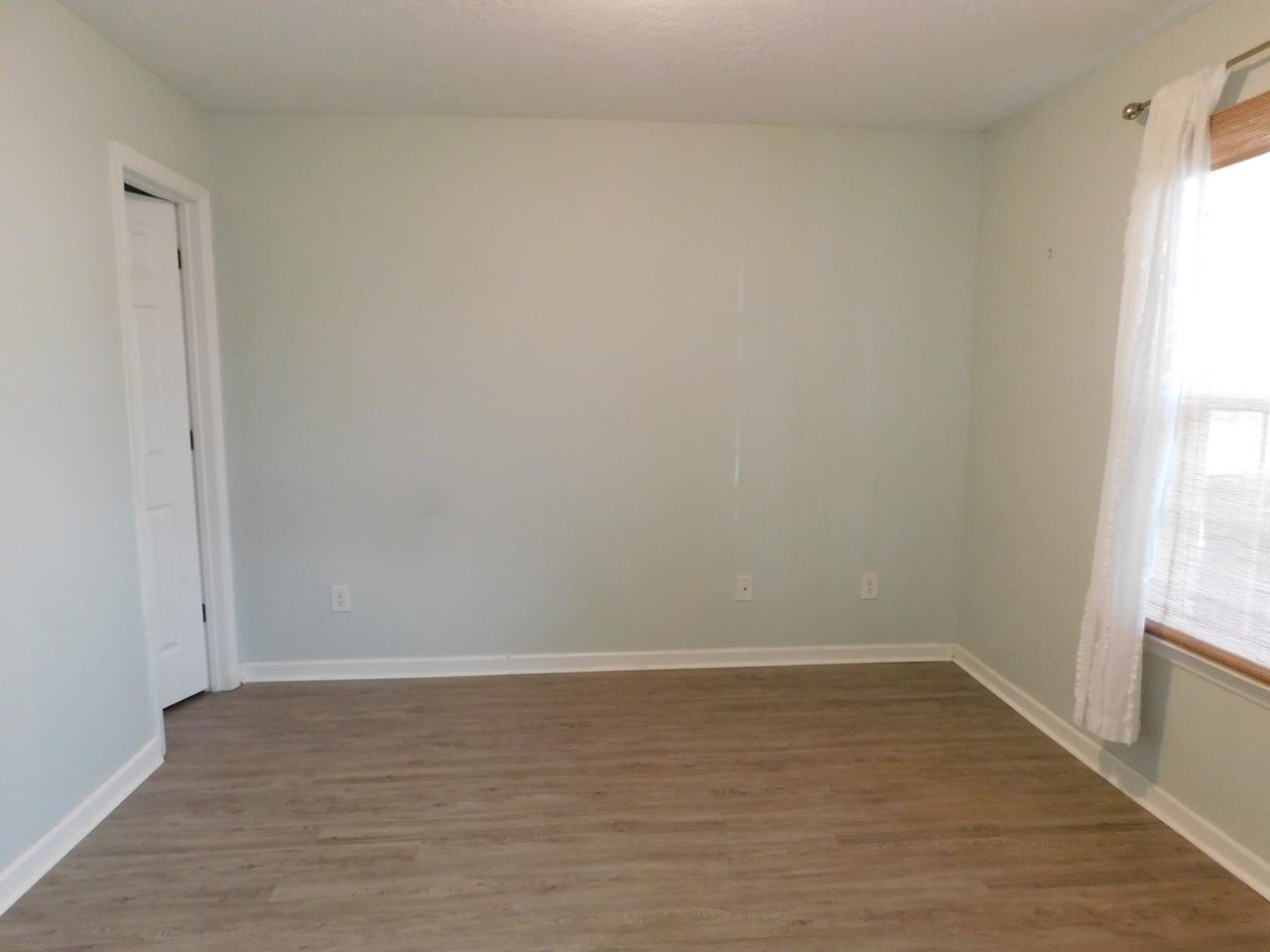 135 Photinia Dr - Photo 6 of 21