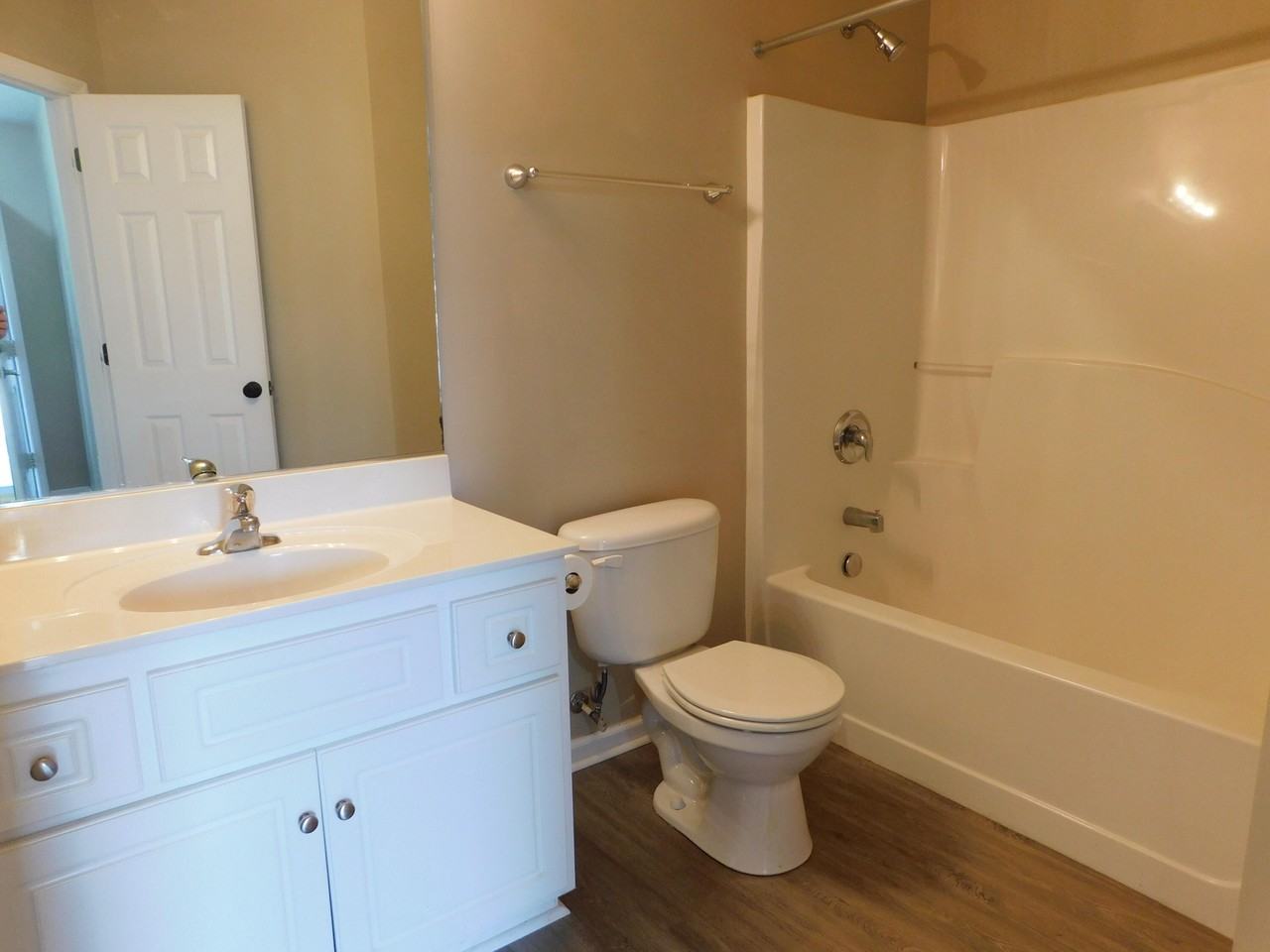 135 Photinia Dr - Photo 7 of 21