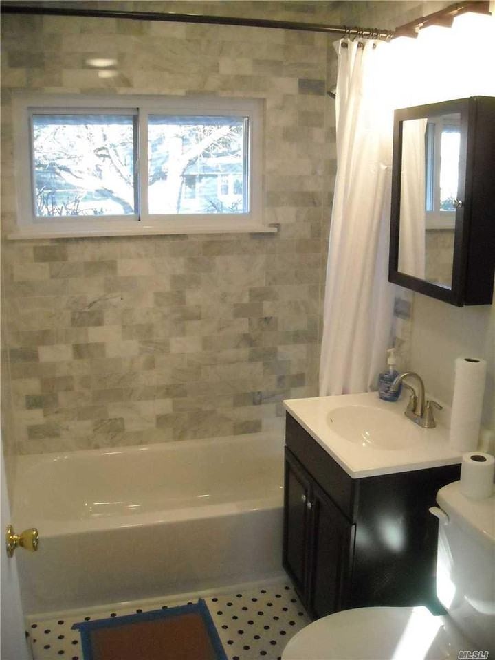 267 Elm Dr S - Photo 4 of 9