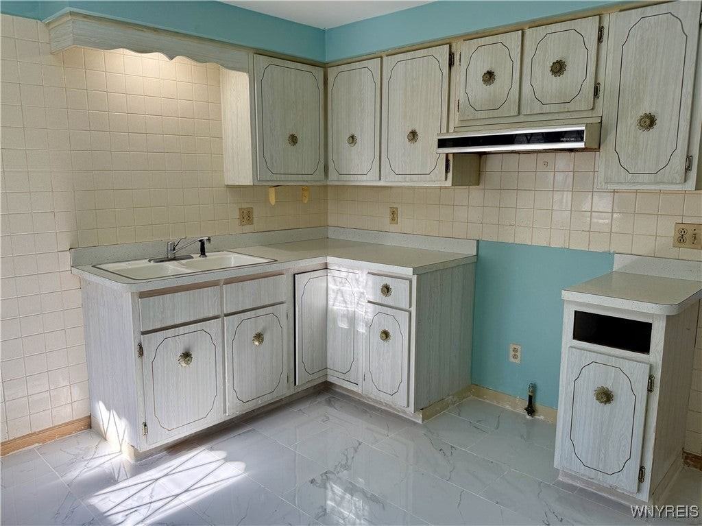 2547 William St - Photo 6 of 18