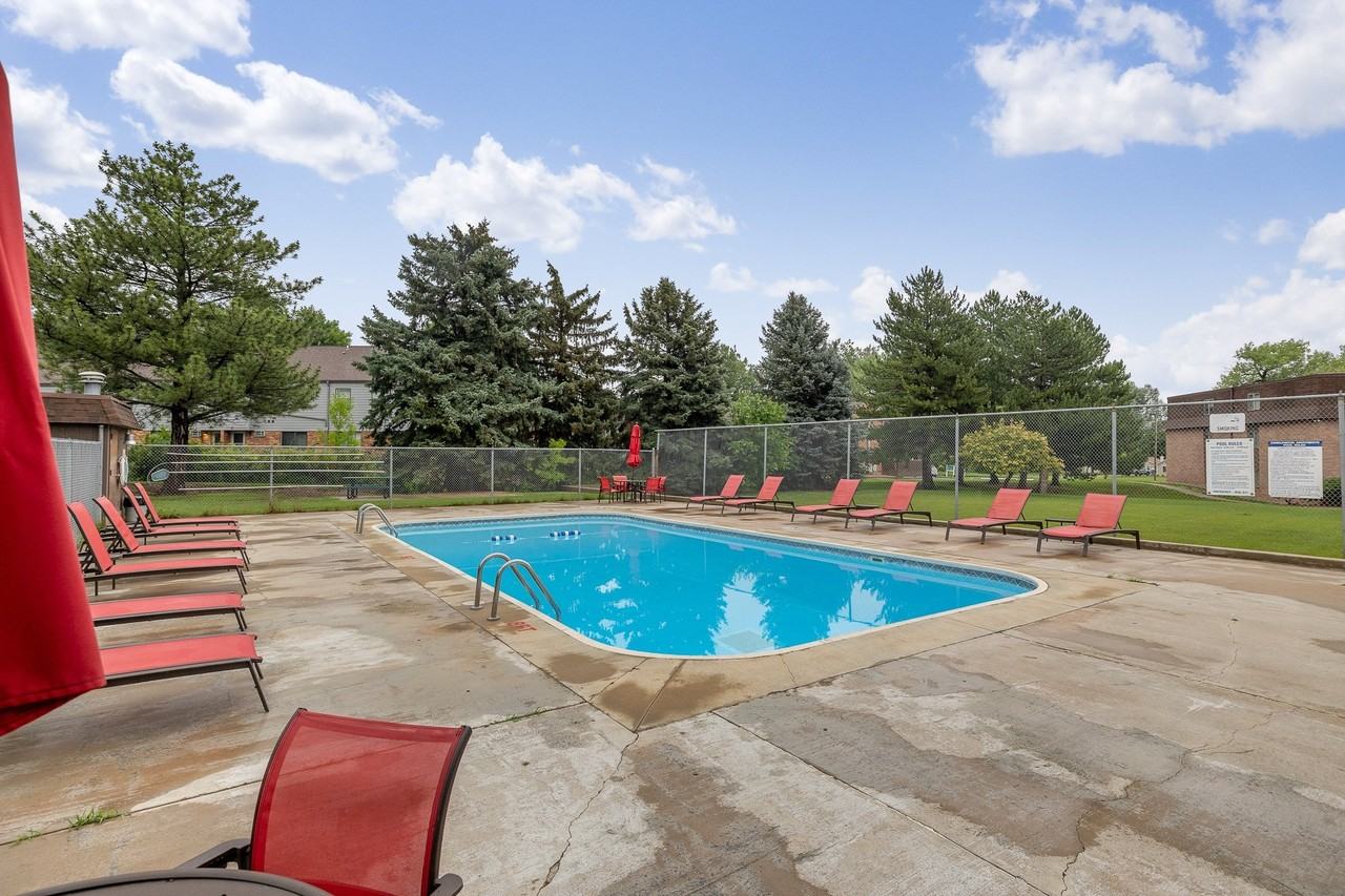 Candlewood Apartments - Photo 4 of 34