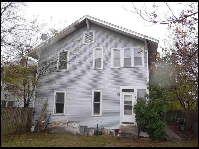 101 1/2 Rice St - Photo 2 of 10