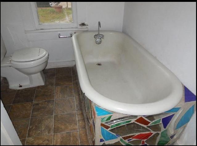 101 1/2 Rice St - Photo 5 of 10