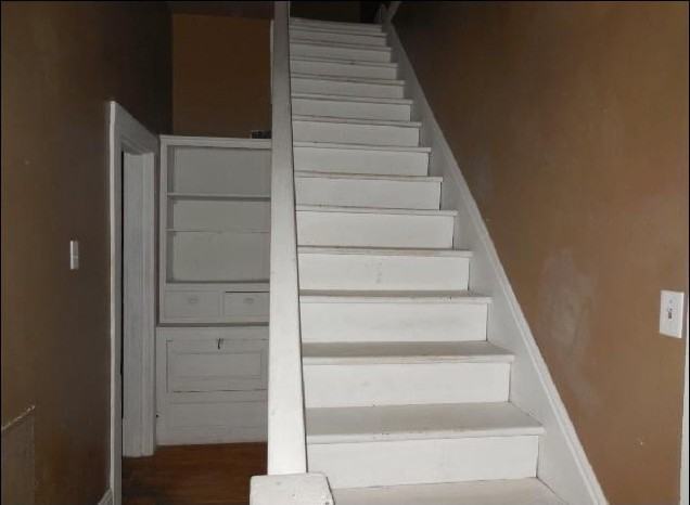 101 1/2 Rice St - Photo 6 of 10