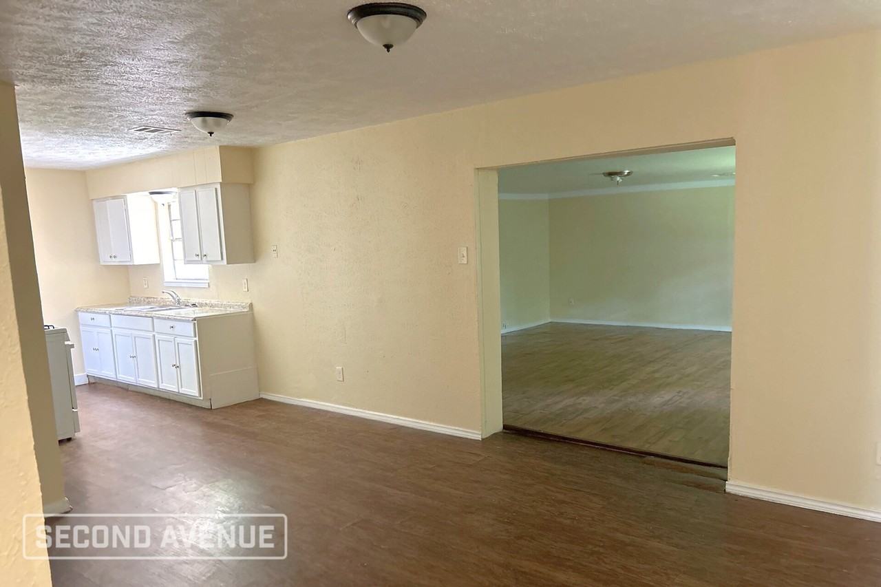 11819 Leitrim Way - Photo 4 of 14