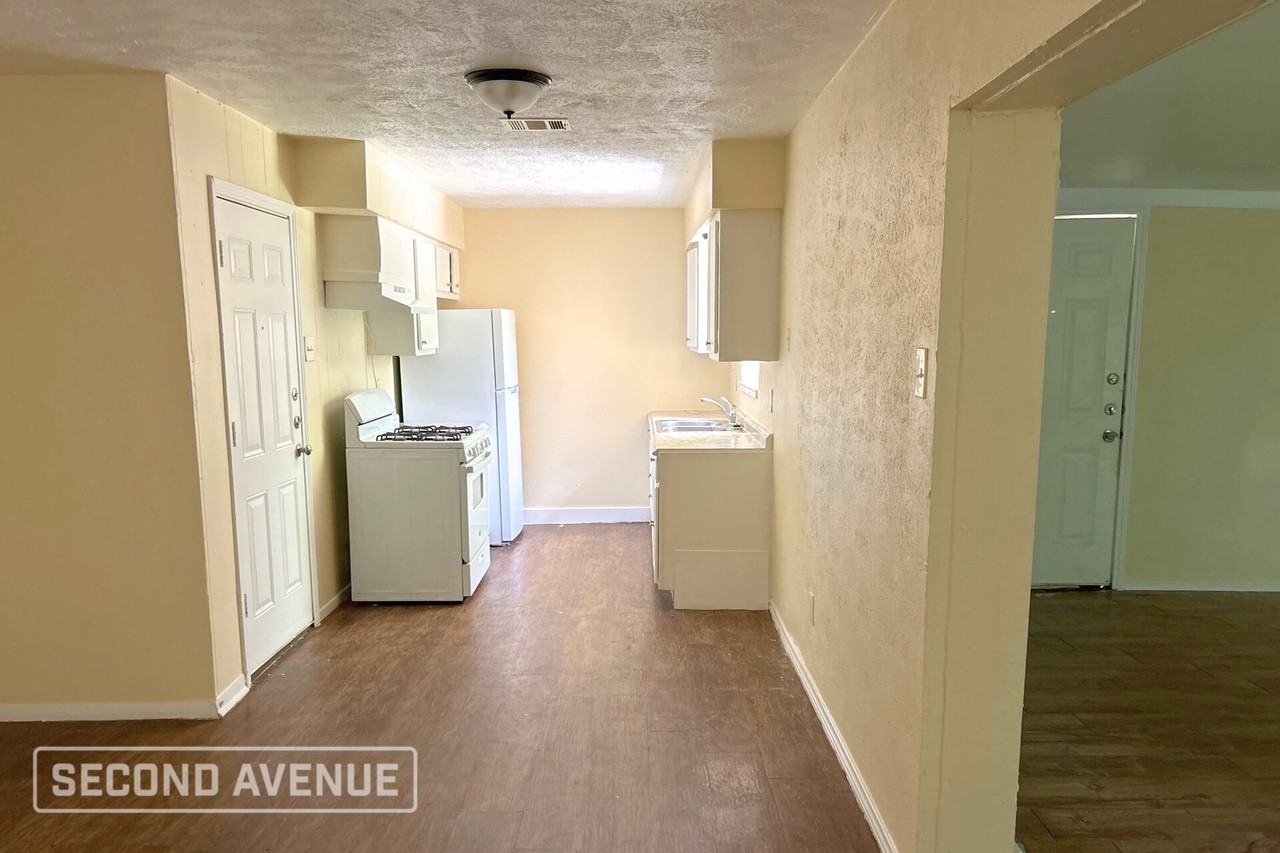 11819 Leitrim Way - Photo 5 of 14