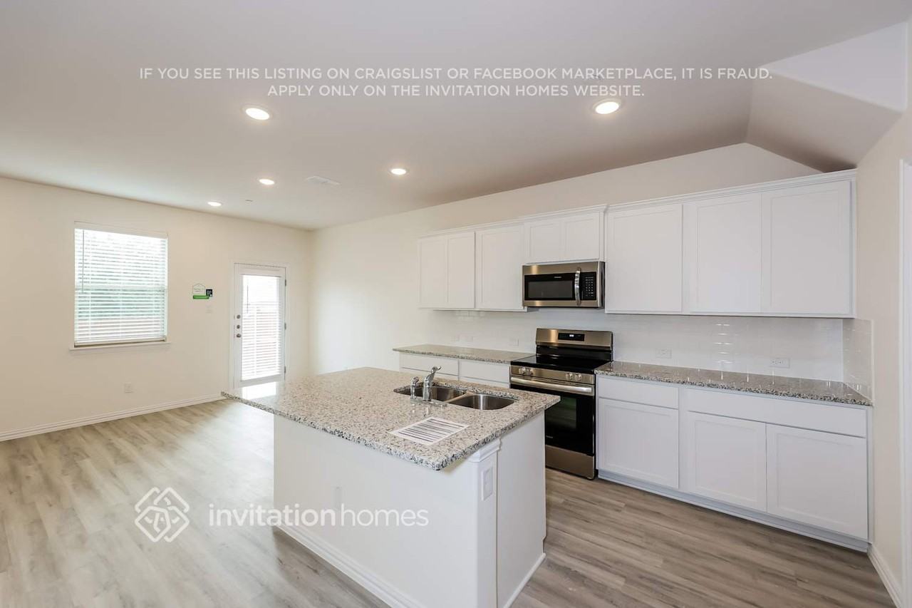 6422 Blue Trl - Photo 6 of 25