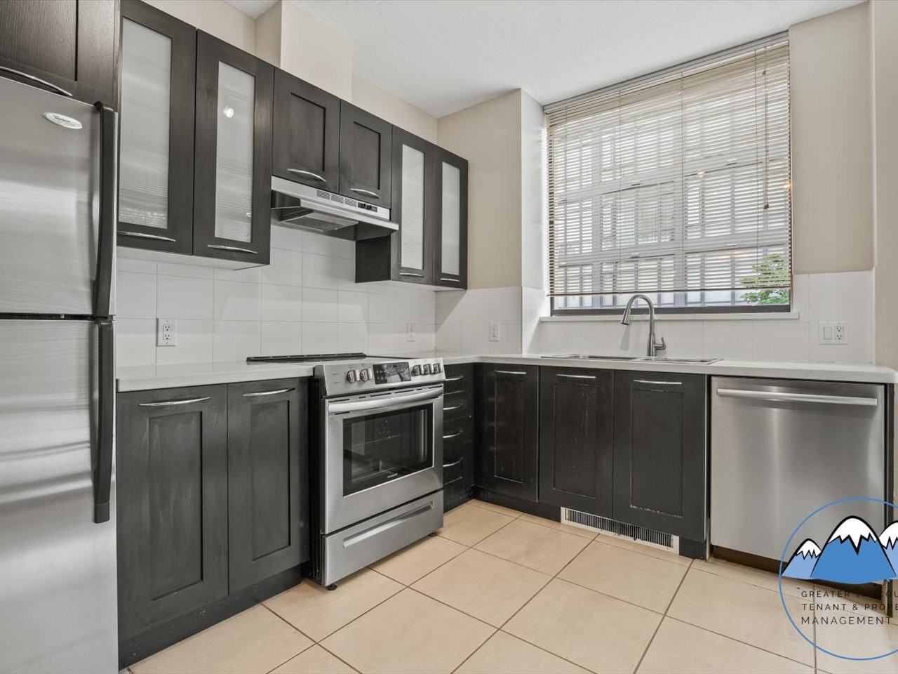 9330 University Cres - Photo 2 of 50