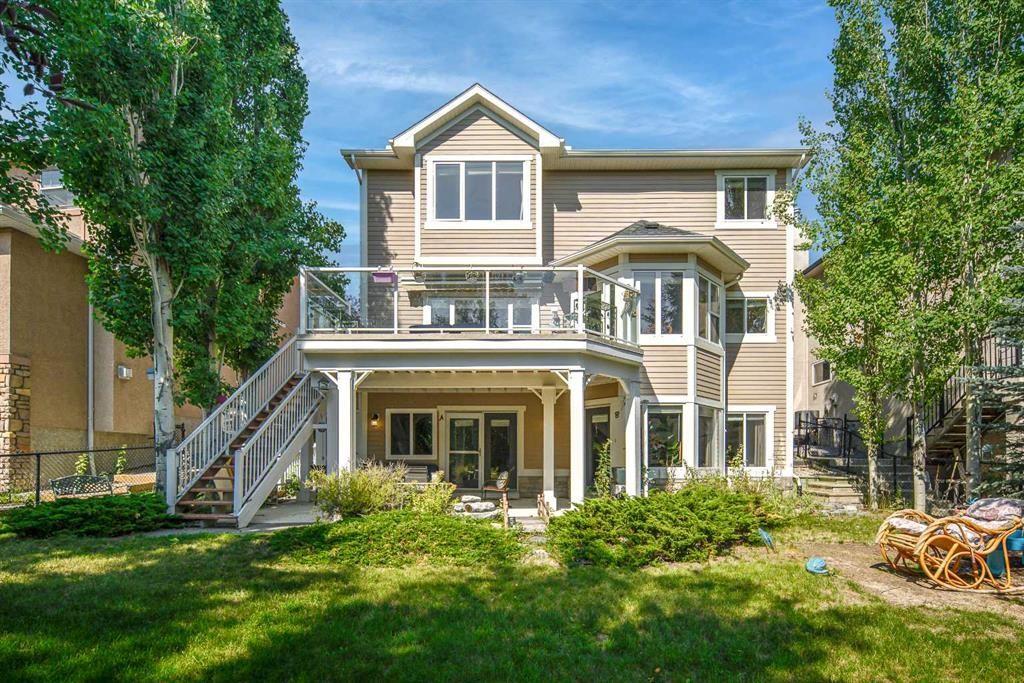 24 Discovery Ridge SW - Photo 3 of 45