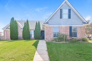 featured image of 8104 Manhatten Dr