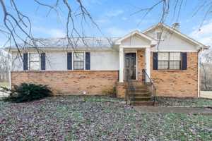 featured image of 4829 Catskill Dr