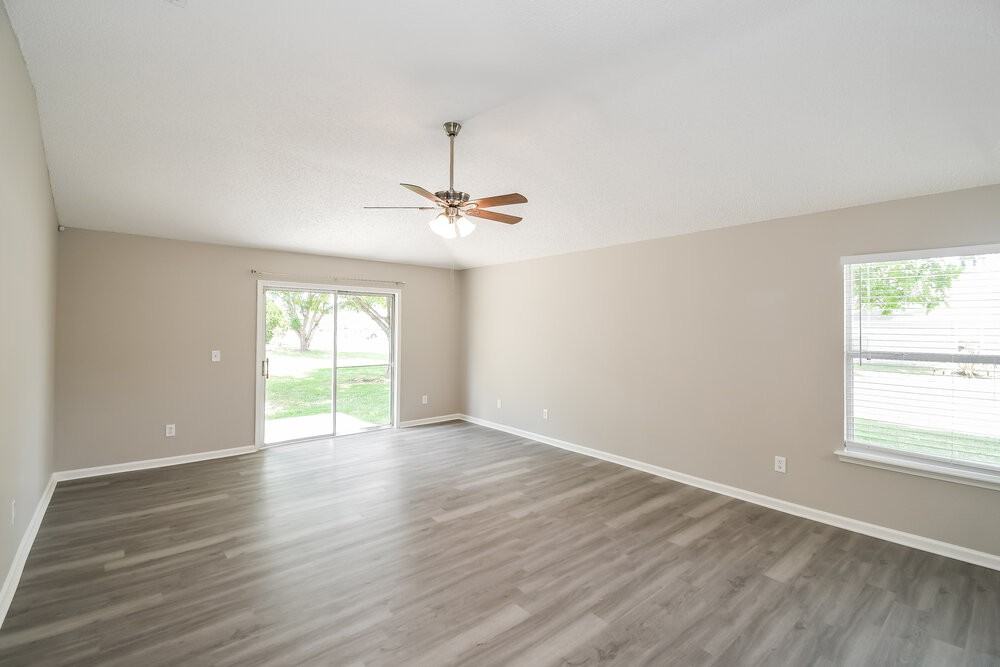 2904 Cold Creek Blvd - Photo 4 of 16