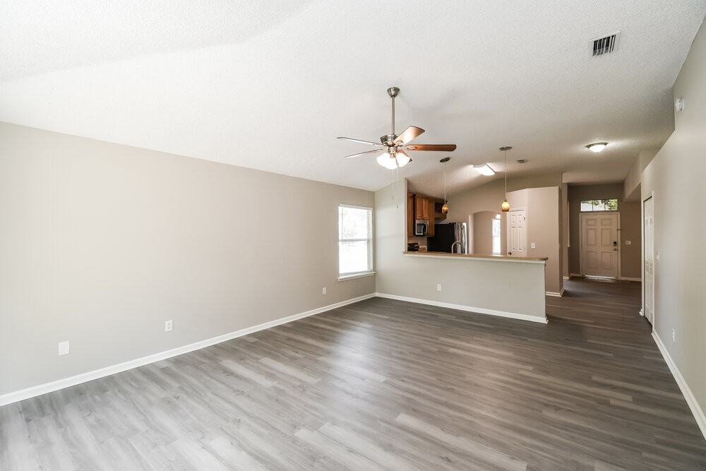 2904 Cold Creek Blvd - Photo 5 of 16