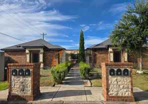3606 W Sarah Evans #3 - Photo 1 of 1