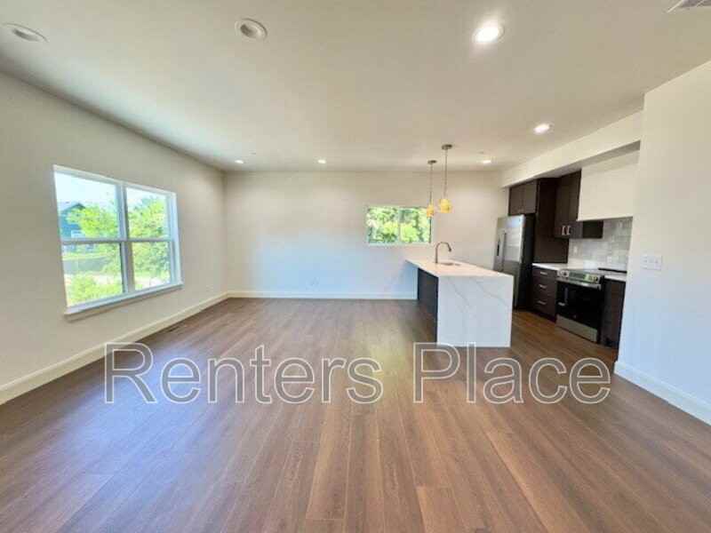 1140 S Quincy Ave #2A - Photo 4 of 17