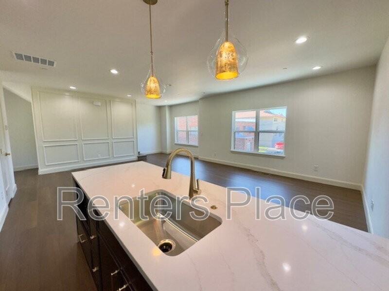 1140 S Quincy Ave #2A - Photo 7 of 17