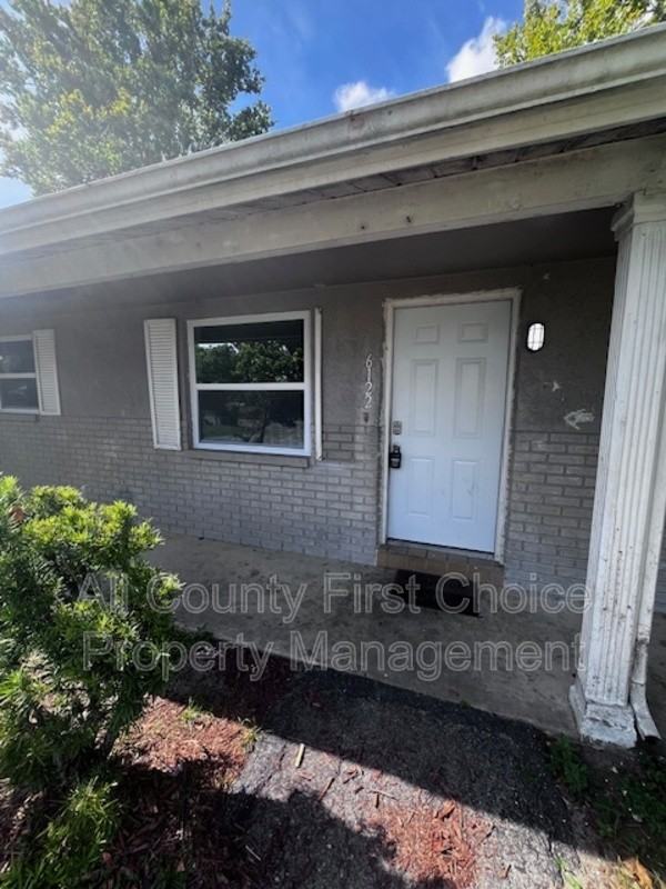 6122 Indiana Ave - Photo 2 of 7