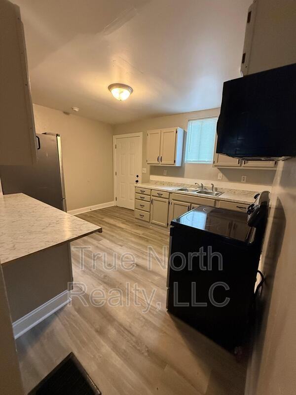 1223 E 20th Ave - Photo 4 of 9