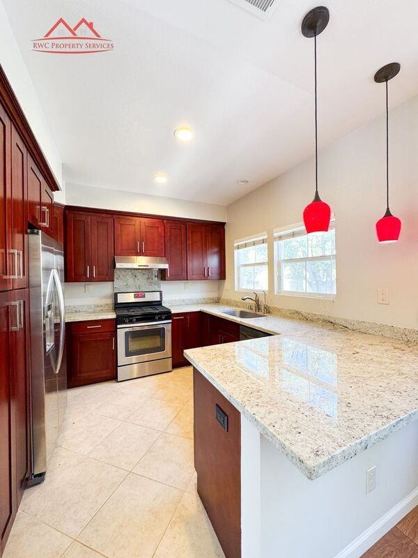 3634 Fitzsimmons Cmn - Photo 7 of 29