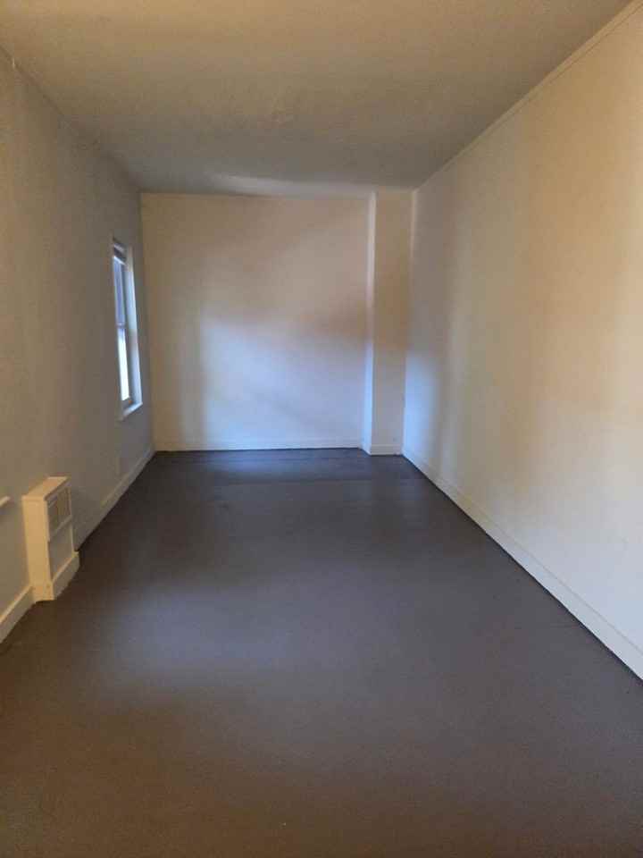 459 Walnut St - Photo 7 of 10