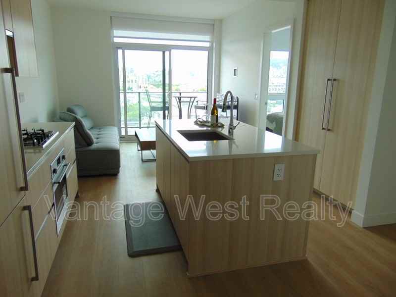 909 Leon Ave - Photo 2 of 23