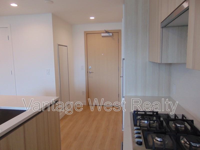 909 Leon Ave - Photo 7 of 23