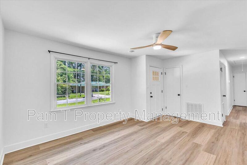 229 Chatham St - Photo 5 of 40