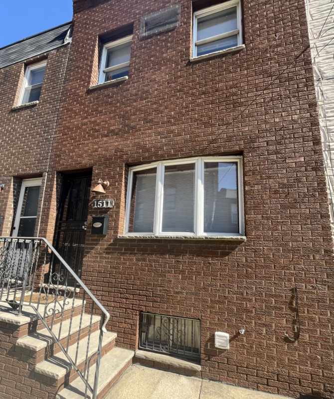 1511 S Hollywood St - Photo 2 of 14