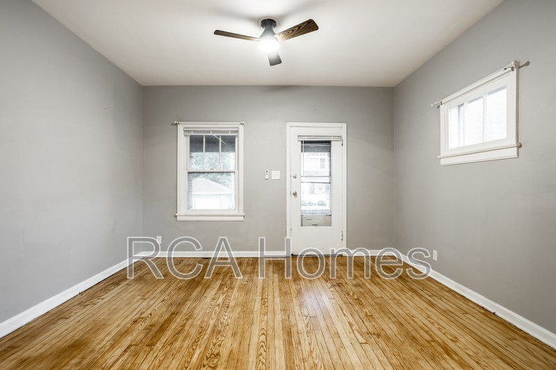 1046 E Bradbury Ave - Photo 3 of 21