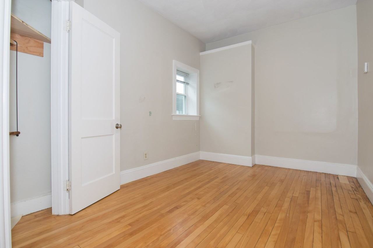 4 Gardner St - Photo 6 of 13