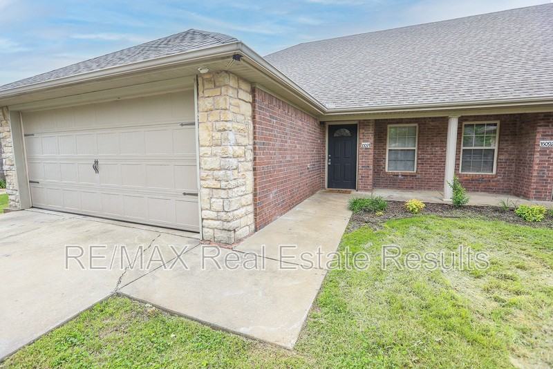 3509 Sw Deerfield Blvd #1 - Photo 3 of 27