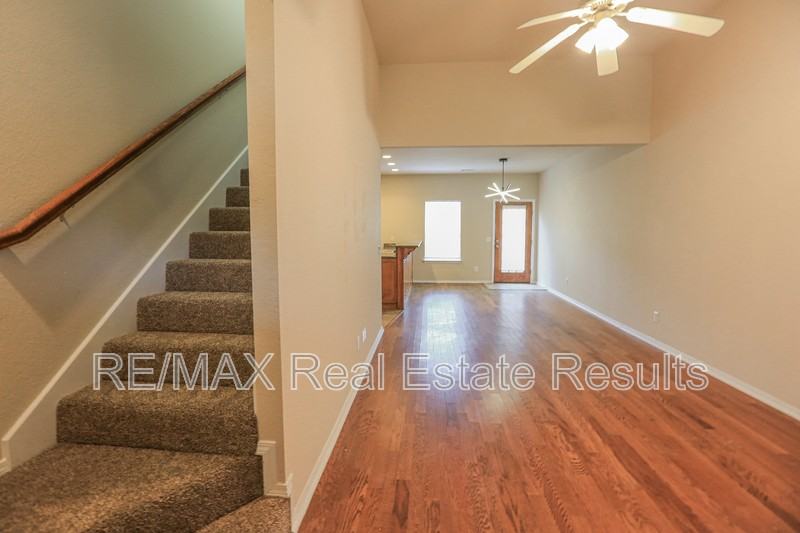 3509 Sw Deerfield Blvd #1 - Photo 5 of 27