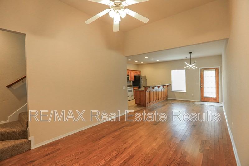 3509 Sw Deerfield Blvd #1 - Photo 6 of 27