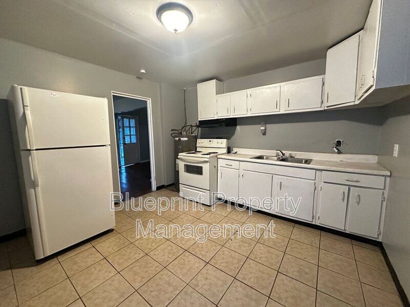 450 4th Street Thomas - Photo 3 of 10